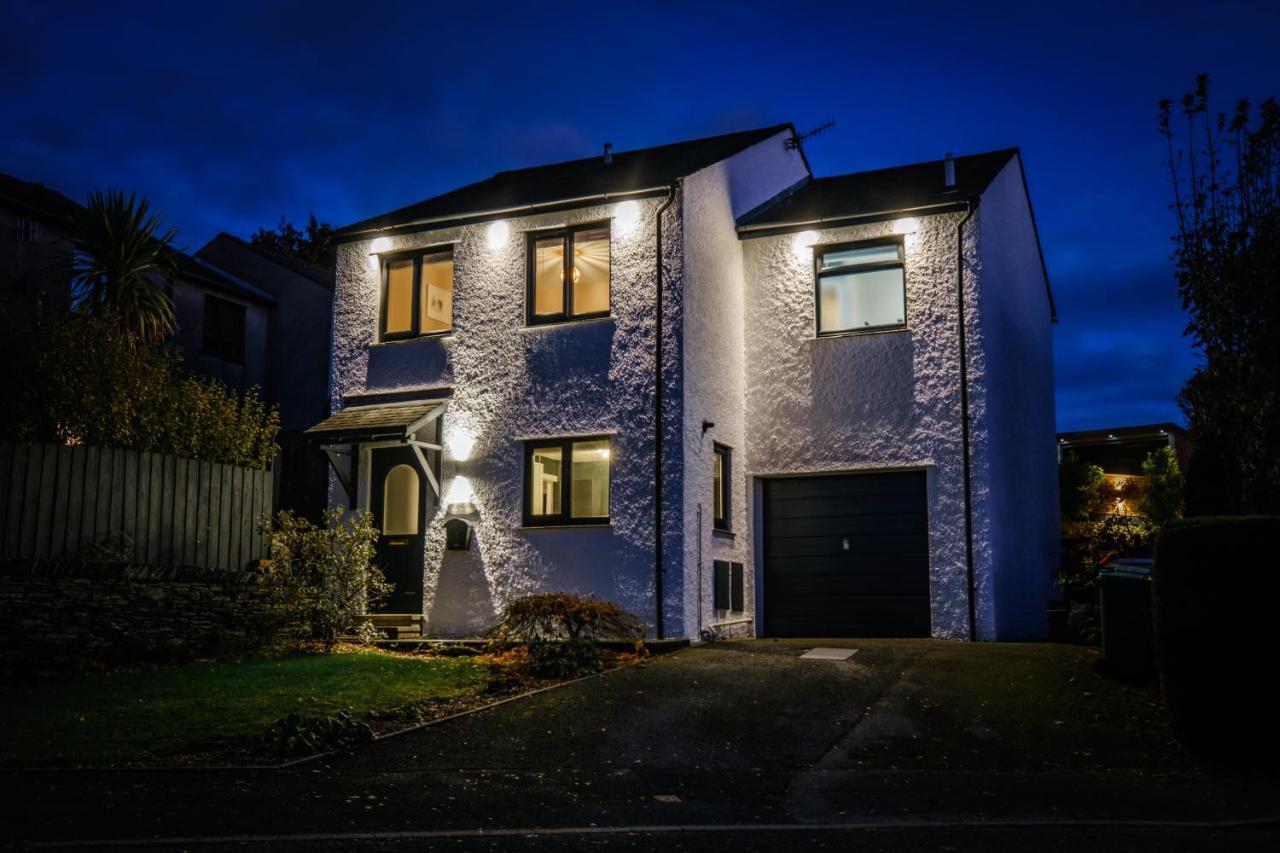 Rockside - Luxury 1 Bedroom Home With Hot Tub, Central Location, Parking And Pet Friendly Windermere Kültér fotó