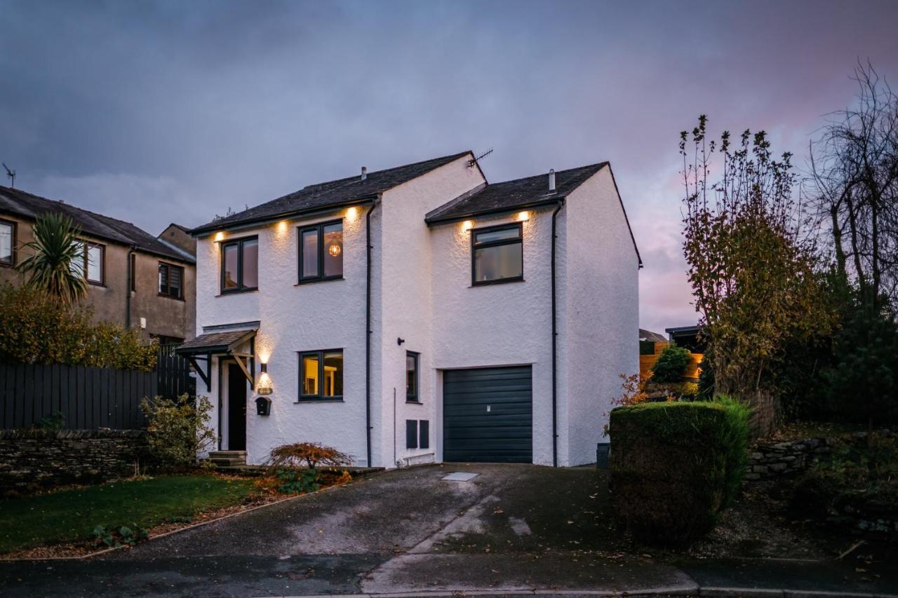 Rockside - Luxury 1 Bedroom Home With Hot Tub, Central Location, Parking And Pet Friendly Windermere Kültér fotó